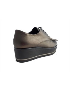 Tosca Blu francesina in pelle con nappine e zeppa 2