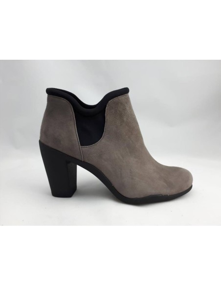 Clark's Adya Bella tronchetto donna in pelle scamosciata e elastici la