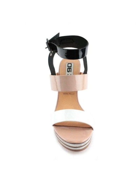 O6 Milano sandalo donna in vernice con tacco alto e plateau