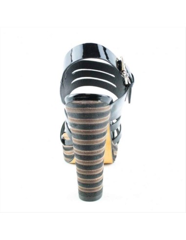 O6 Milano sandalo donna in vernice con tacco alto e palteau