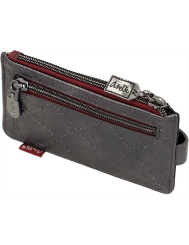 Anekke Mademoiselle porta tessere