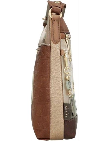 Anekke Muse Borsa a tracolla