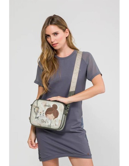 Anekke Sophia Borsa a tracolla